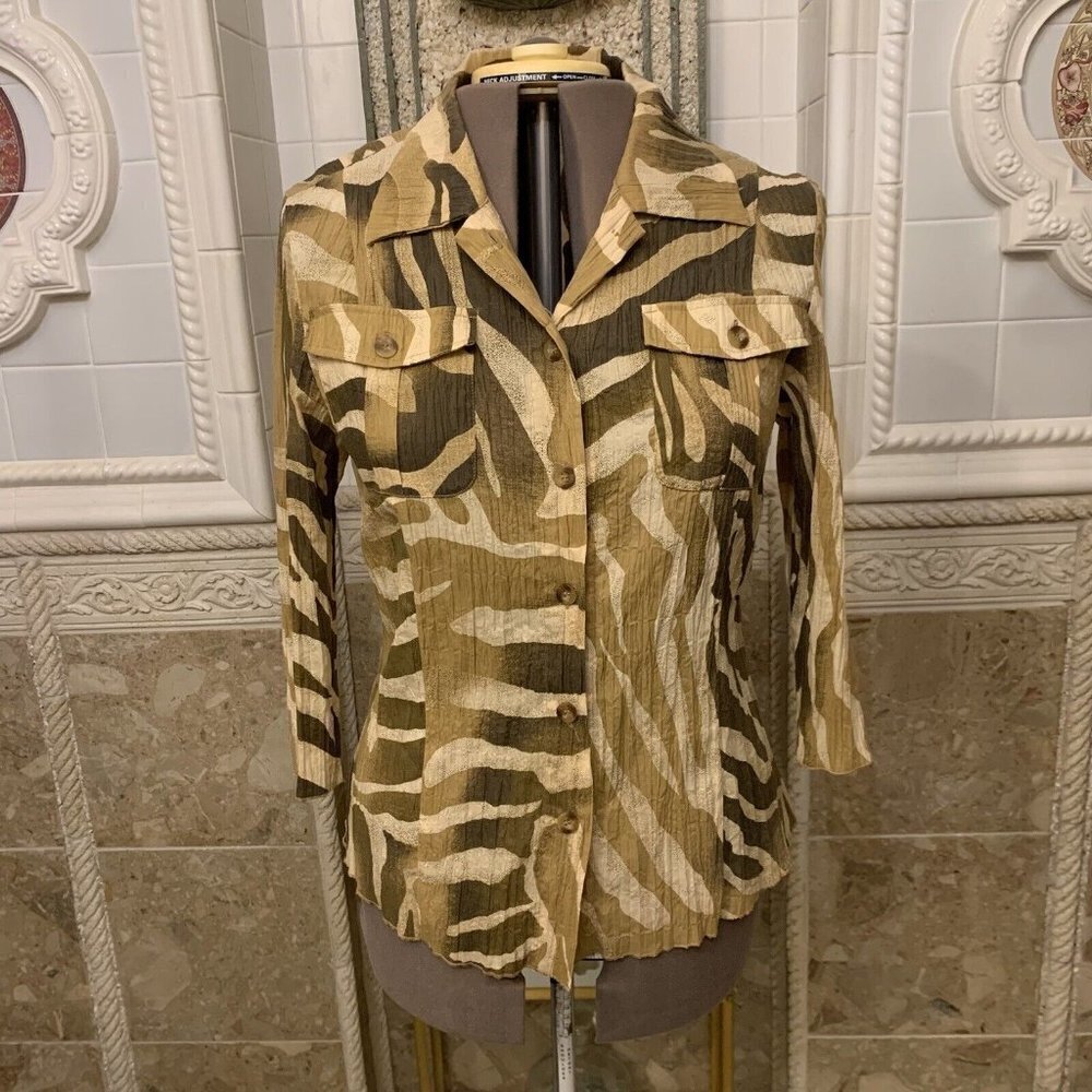 SPANNER. Size 14-16? Crinkle 3/4 Sleeve Button Front Poly/Cotton Shirt. B49